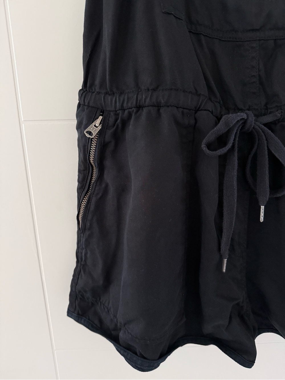 Wilfred Free 100% Lyocell Short Overalls, size medium. - Picture 5 of 7